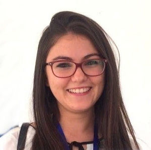 Meet your Posher, Oumaima